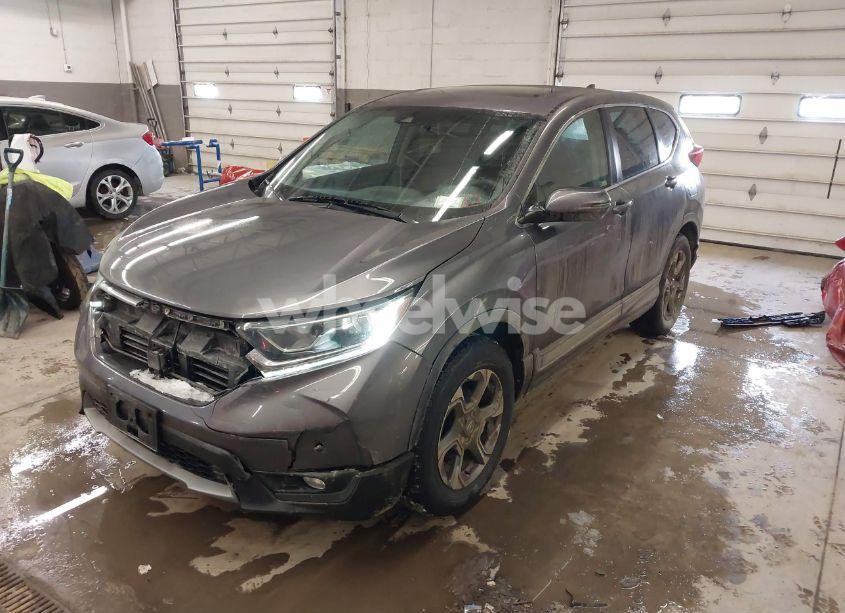 Photo 2 of 2018 Honda Cr-v EX (VIN 7FARW2H5XJE027795)