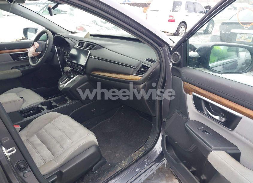 Photo 5 of 2018 Honda Cr-v EX (VIN 7FARW2H5XJE050087)