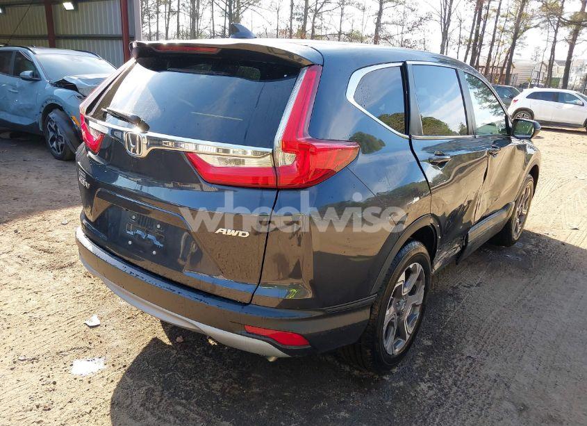 Photo 4 of 2018 Honda Cr-v EX (VIN 7FARW2H5XJE069545)