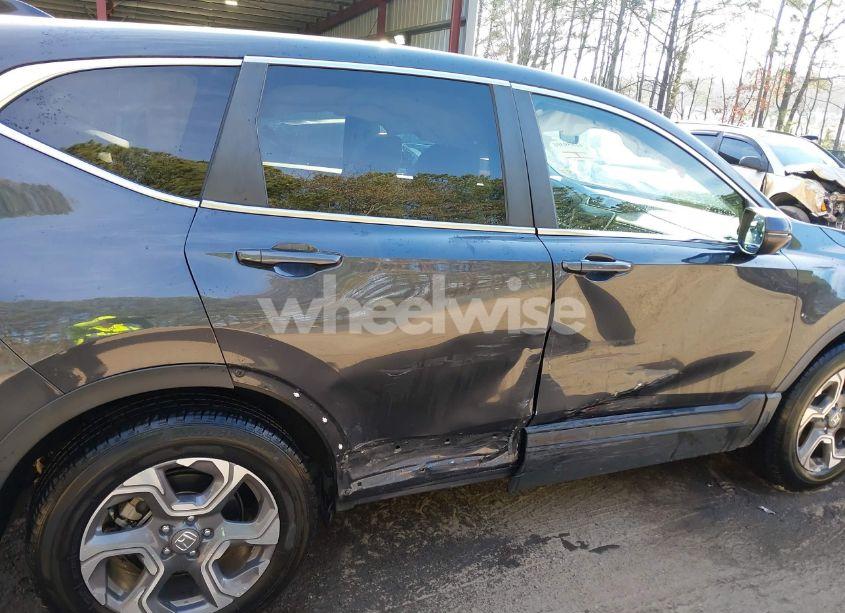 Photo 6 of 2018 Honda Cr-v EX (VIN 7FARW2H5XJE069545)