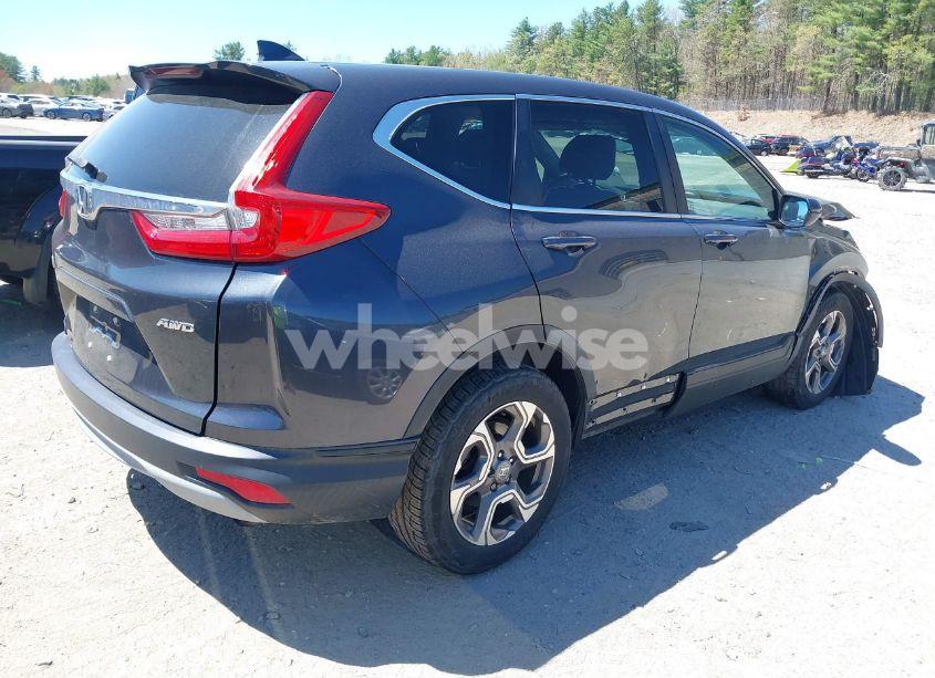 Photo 4 of 2018 Honda Cr-v EX (VIN 7FARW2H5XJE084823)