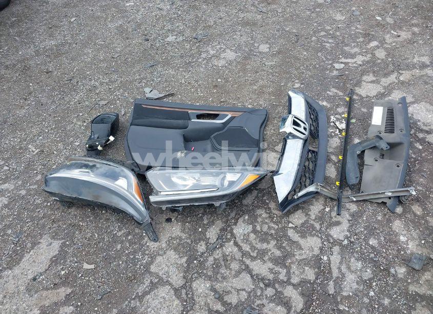 Photo 12 of 2018 Honda Cr-v EX (VIN 7FARW2H5XJE102513)