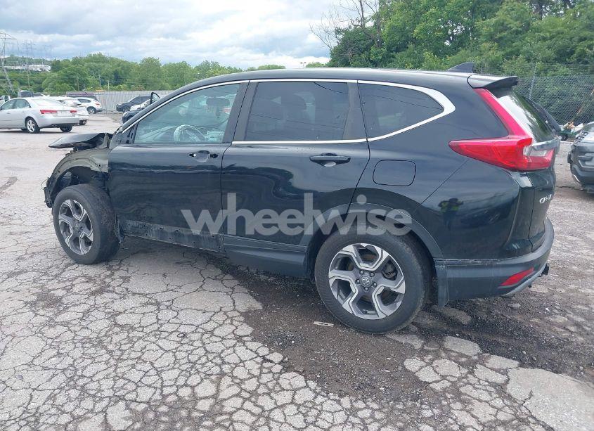 Photo 3 of 2018 Honda Cr-v EX (VIN 7FARW2H5XJE102513)