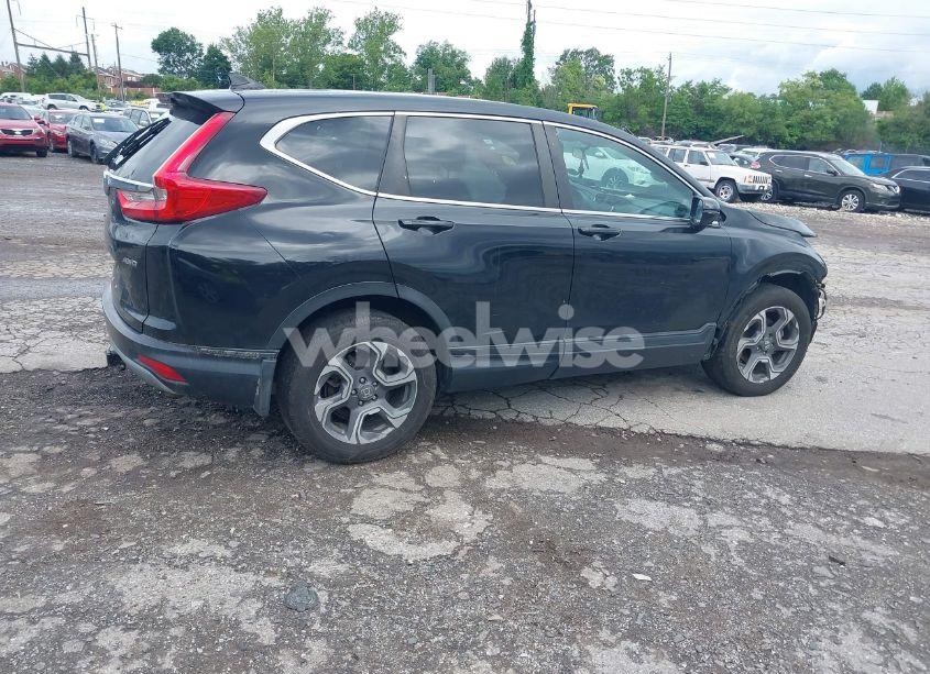 Photo 4 of 2018 Honda Cr-v EX (VIN 7FARW2H5XJE102513)