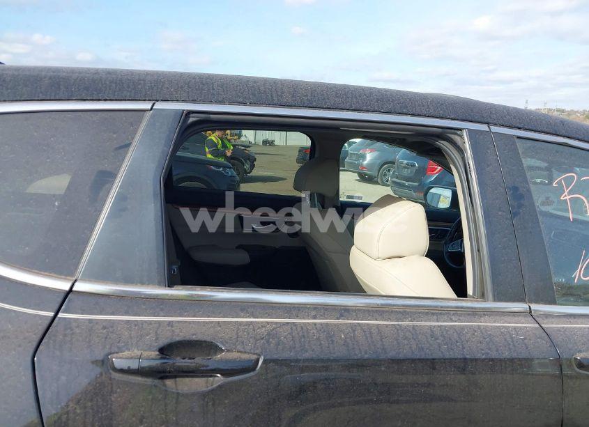 Photo 16 of 2018 Honda Cr-v EX-L/EX-L NAVI (VIN 7FARW2H82JE062258)