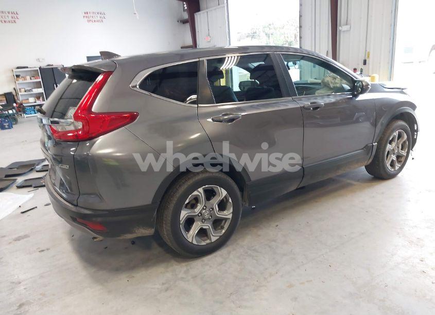 Photo 4 of 2018 Honda Cr-v EX-L/EX-L NAVI (VIN 7FARW2H83JE064102)