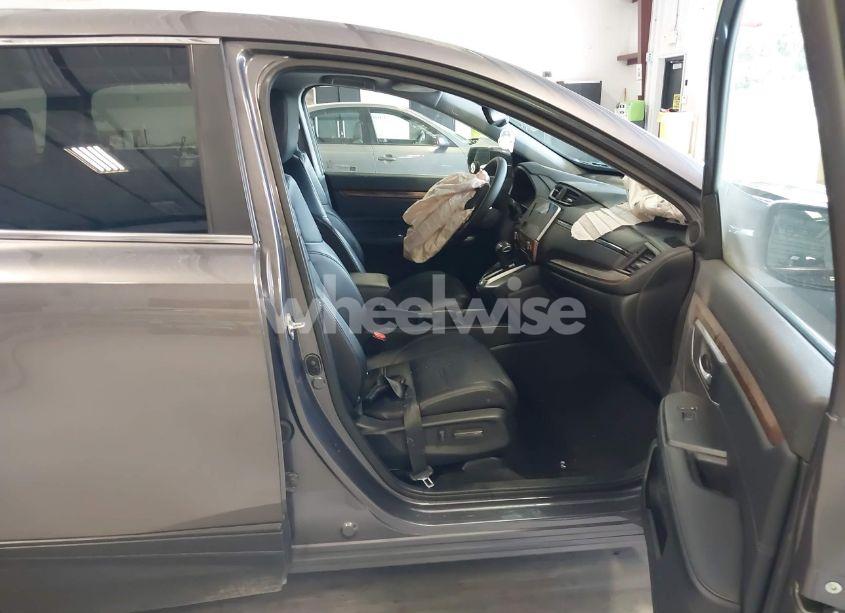 Photo 5 of 2018 Honda Cr-v EX-L/EX-L NAVI (VIN 7FARW2H83JE064102)