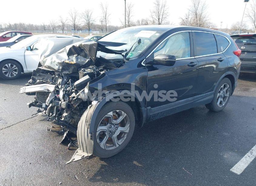 Photo 2 of 2018 Honda Cr-v (VIN 7FARW2H86JE056298)
