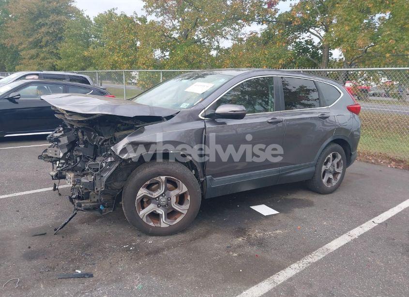 Photo 2 of 2018 Honda Cr-v EX-L/EX-L NAVI (VIN 7FARW2H87JE074017)