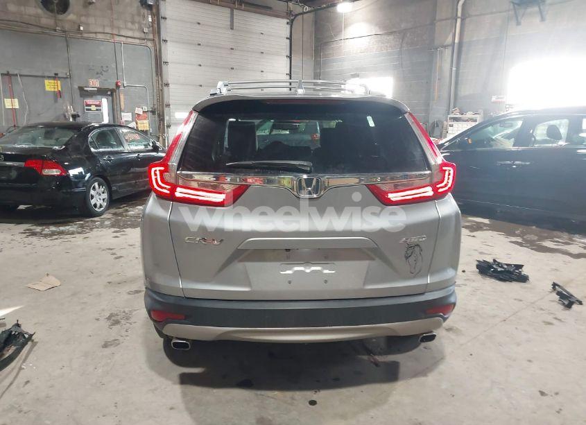 Photo 17 of 2018 Honda Cr-v EX-L/EX-L NAVI (VIN 7FARW2H88JE001660)