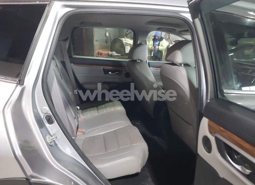 Photo 8 of 2018 Honda Cr-v EX-L/EX-L NAVI (VIN 7FARW2H88JE001660)