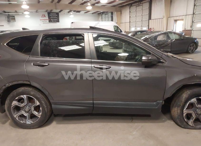 Photo 12 of 2018 Honda Cr-v EX-L/EX-L NAVI (VIN 7FARW2H89JE016555)