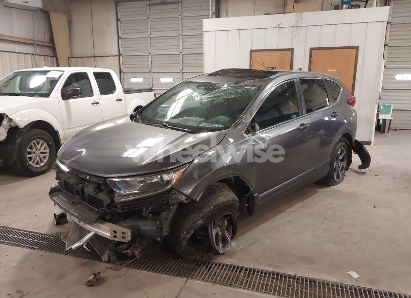 Photo 2 of 2018 Honda Cr-v EX-L/EX-L NAVI (VIN 7FARW2H89JE016555)