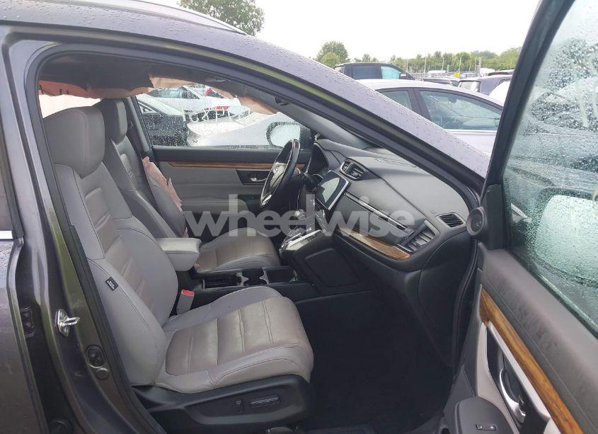 Photo 5 of 2018 Honda Cr-v TOURING (VIN 7FARW2H90JE018638)