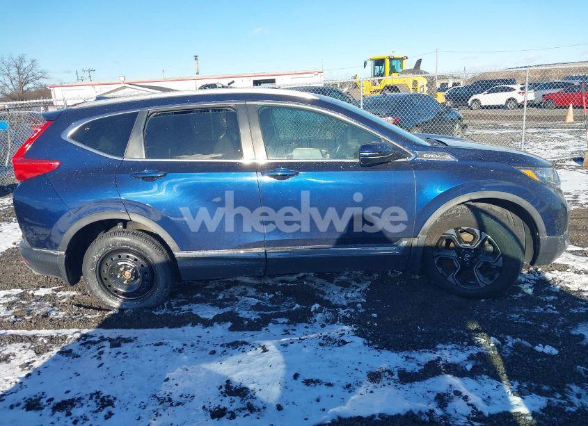 Photo 13 of 2018 Honda Cr-v TOURING (VIN 7FARW2H90JE046455)