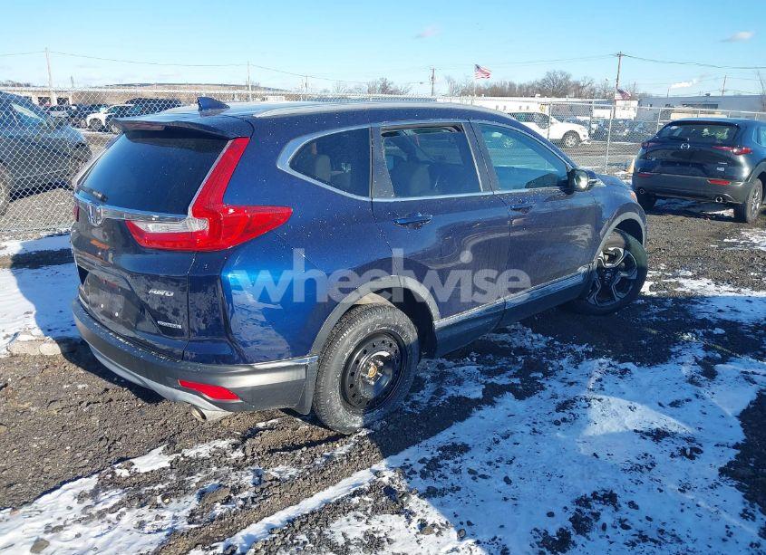 Photo 4 of 2018 Honda Cr-v TOURING (VIN 7FARW2H90JE046455)