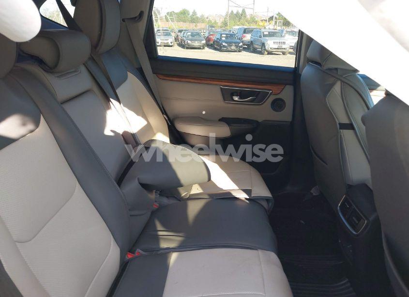 Photo 8 of 2022 Honda Cr-v AWD TOURING (VIN 7FARW2H90NE023926)