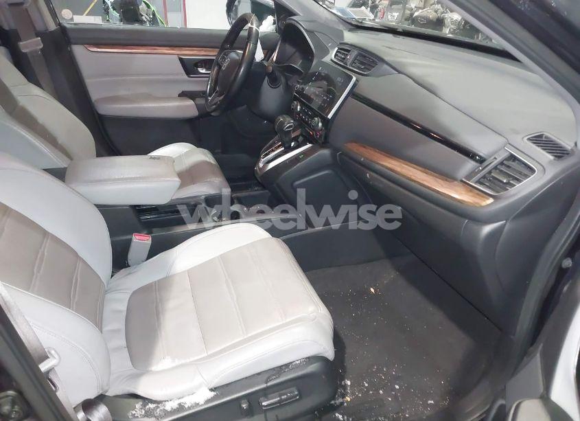 Photo 5 of 2018 Honda Cr-v TOURING (VIN 7FARW2H91JE080632)