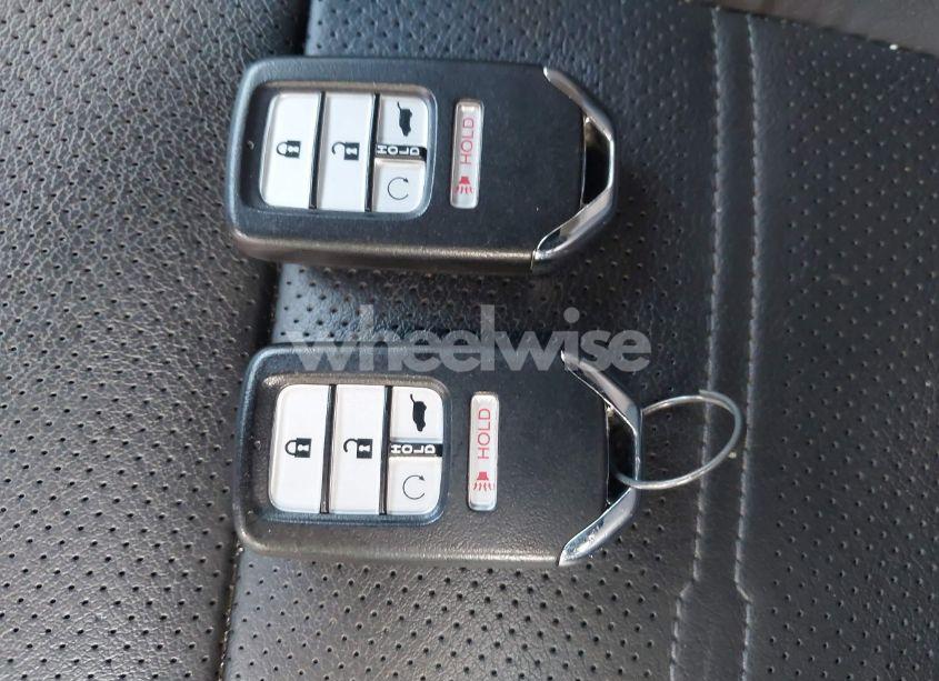 Photo 11 of 2019 Honda Cr-v TOURING (VIN 7FARW2H92KE030632)