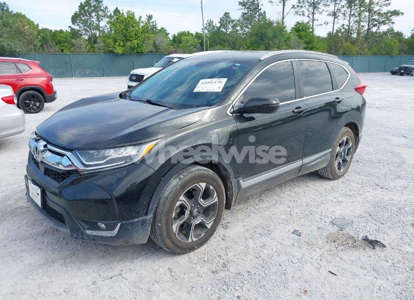 Photo 2 of 2019 Honda Cr-v TOURING (VIN 7FARW2H92KE030632)