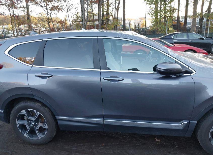 Photo 14 of 2019 Honda Cr-v TOURING (VIN 7FARW2H96KE037549)