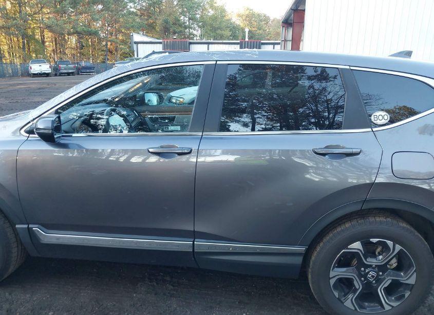 Photo 15 of 2019 Honda Cr-v TOURING (VIN 7FARW2H96KE037549)