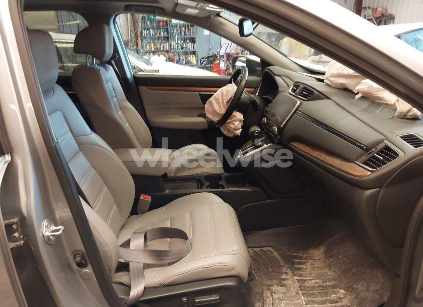 Photo 5 of 2018 Honda Cr-v TOURING (VIN 7FARW2H98JE005913)