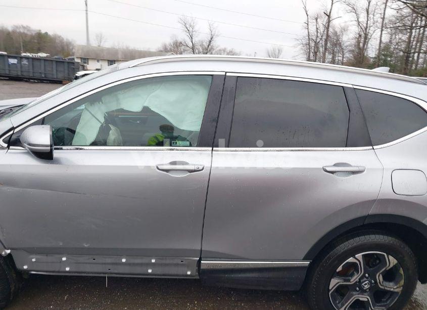 Photo 15 of 2019 Honda Cr-v TOURING (VIN 7FARW2H98KE036676)