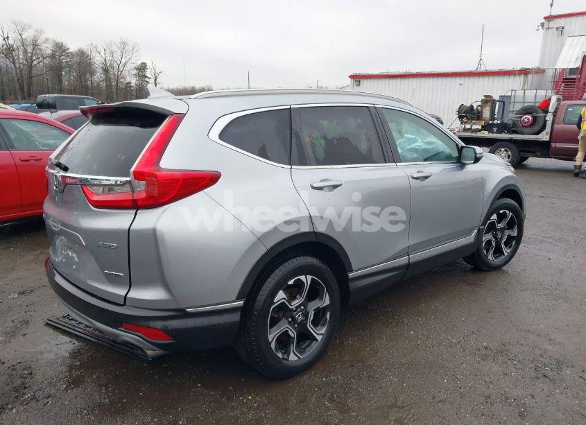Photo 4 of 2019 Honda Cr-v TOURING (VIN 7FARW2H98KE036676)