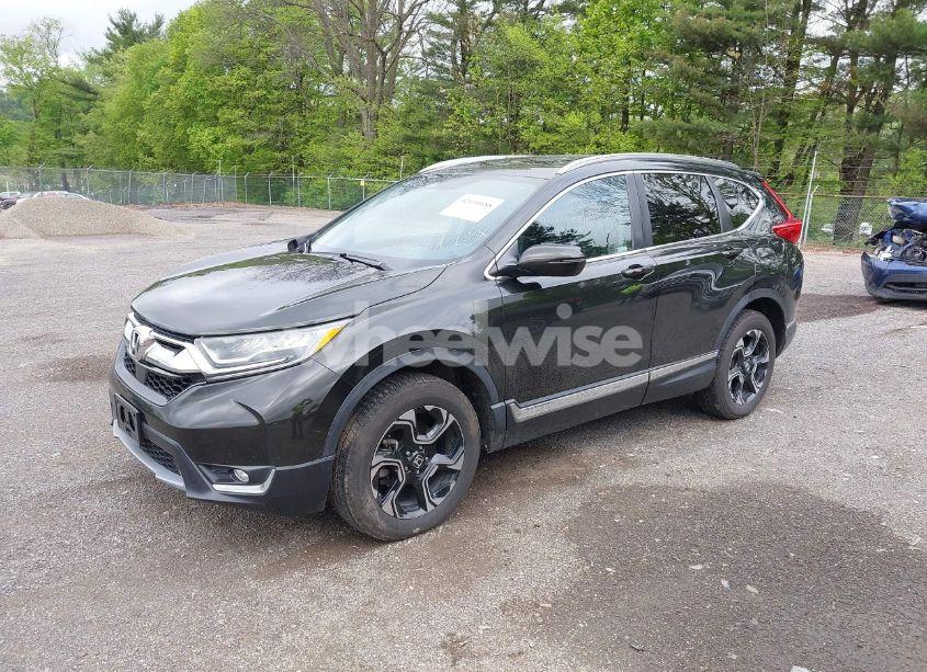 Photo 2 of 2018 Honda Cr-v TOURING (VIN 7FARW2H9XJE082105)