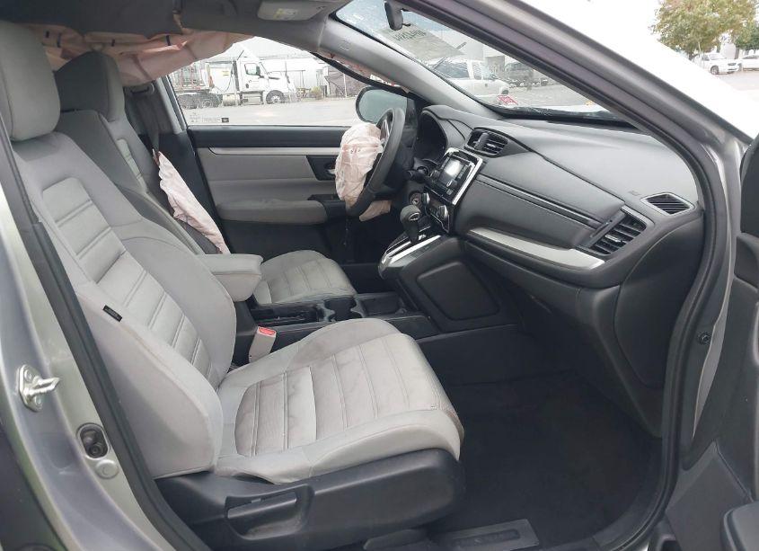 Photo 5 of 2017 Honda Cr-v LX (VIN 7FARW5H31HE006022)