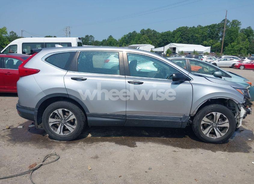 Photo 13 of 2017 Honda Cr-v LX (VIN 7FARW5H31HE008076)