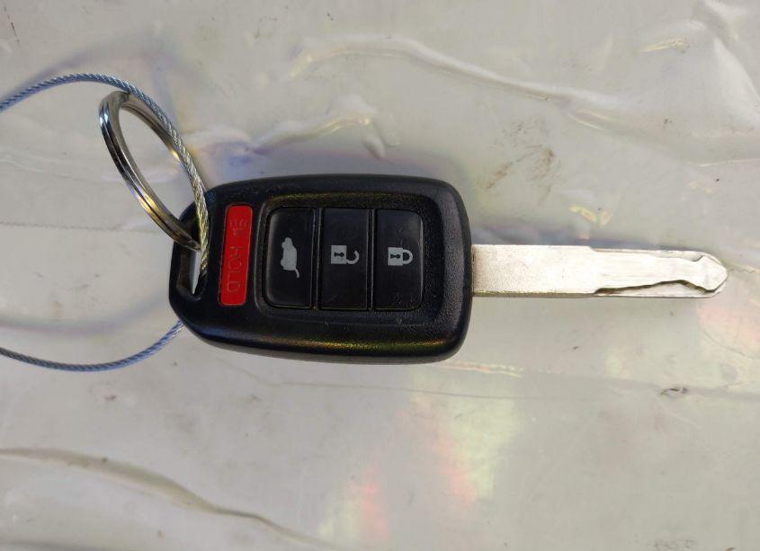 Photo 11 of 2017 Honda Cr-v LX (VIN 7FARW5H33HE003705)