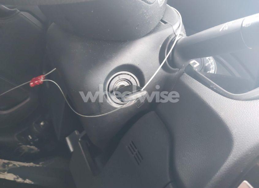 Photo 11 of 2017 Honda Cr-v LX (VIN 7FARW5H33HE007558)