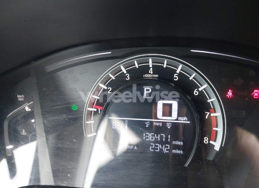 Photo 7 of 2017 Honda Cr-v LX (VIN 7FARW5H33HE007558)