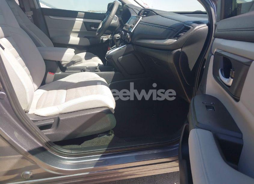 Photo 5 of 2017 Honda Cr-v LX (VIN 7FARW5H33HE014039)