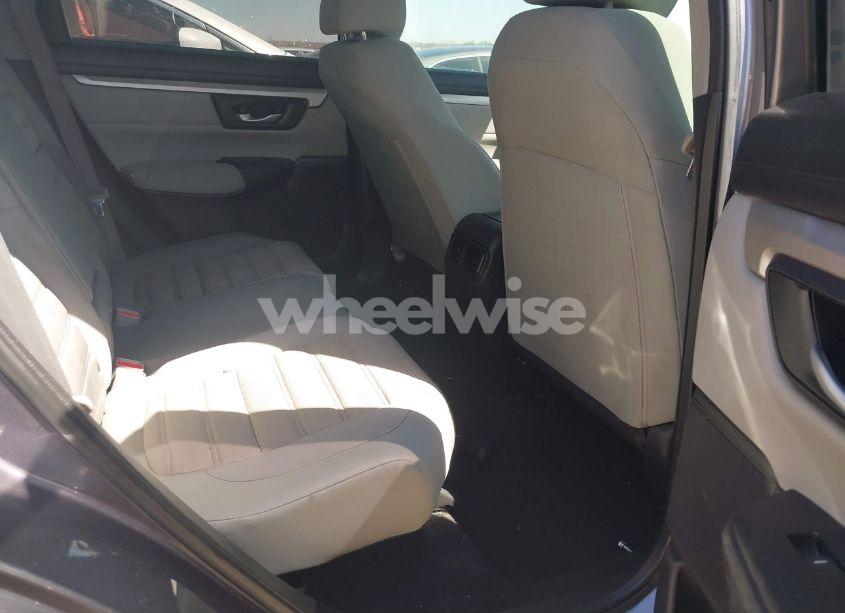 Photo 8 of 2017 Honda Cr-v LX (VIN 7FARW5H33HE014039)