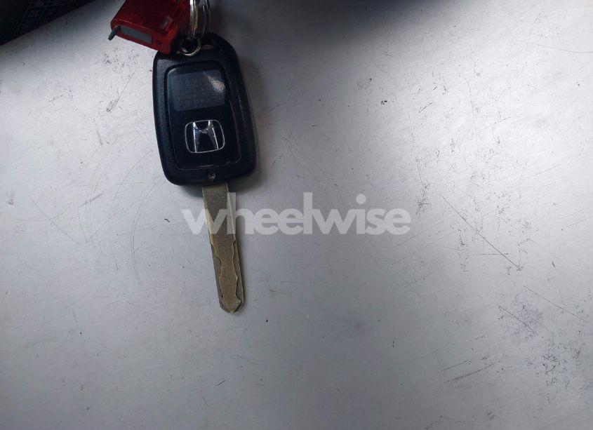 Photo 11 of 2017 Honda Cr-v LX (VIN 7FARW5H34HE004572)