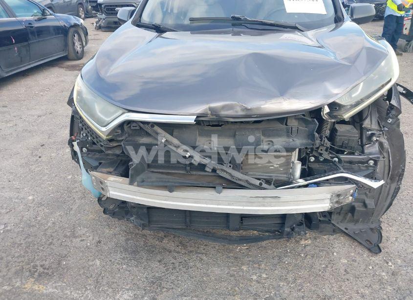 Photo 6 of 2017 Honda Cr-v LX (VIN 7FARW5H34HE004572)