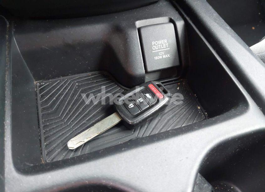 Photo 11 of 2017 Honda Cr-v LX (VIN 7FARW5H34HE010582)