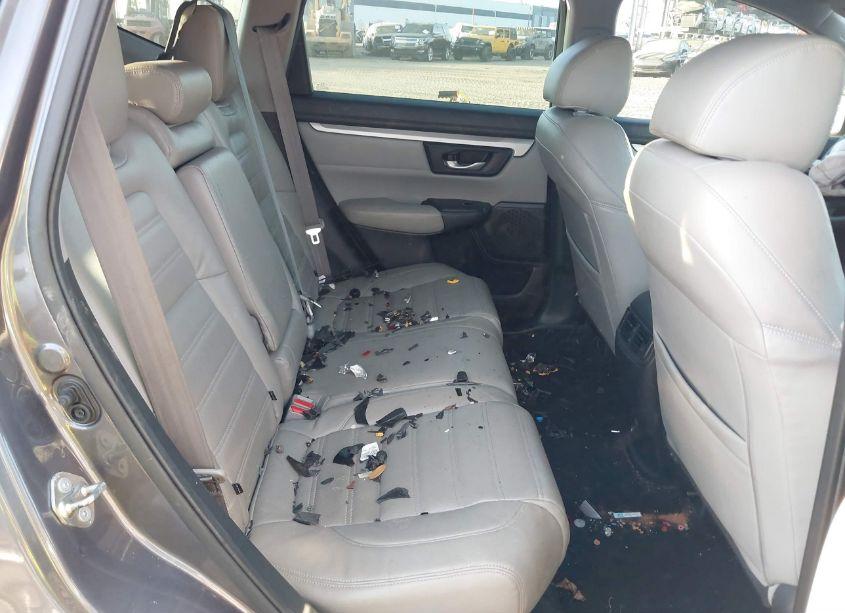 Photo 8 of 2017 Honda Cr-v LX (VIN 7FARW5H34HE010713)