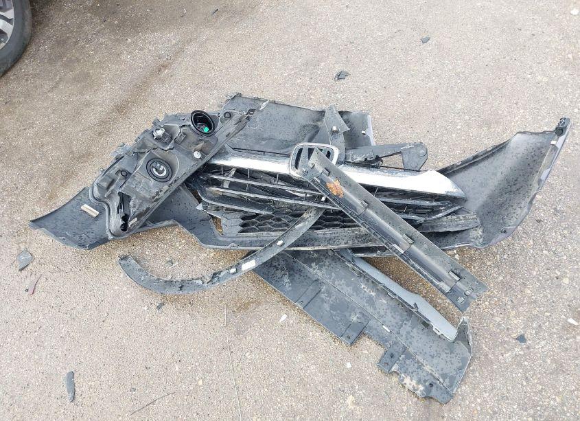 Photo 12 of 2017 Honda Cr-v LX (VIN 7FARW5H34HE014051)