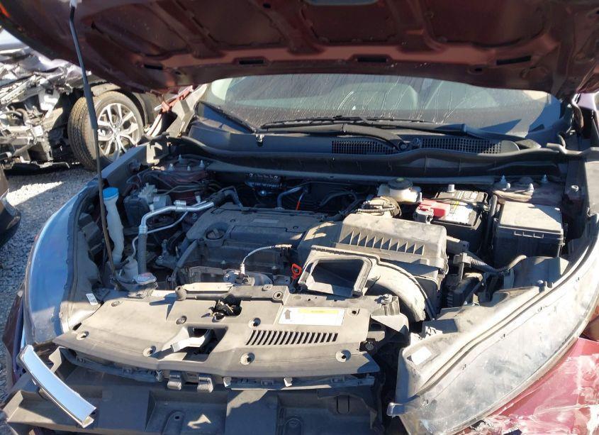 Photo 10 of 2017 Honda Cr-v LX (VIN 7FARW5H38HE009287)