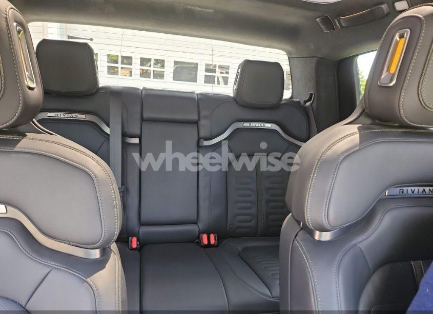 Photo 8 of 2023 Rivian R1t ADVENTURE (VIN 7FCTGAAA1PN020478)