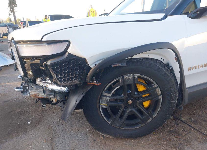 Photo 19 of 2023 Rivian R1t ADVENTURE QUAD MOTOR LARGE PACK (VIN 7FCTGAAA6PN023232)