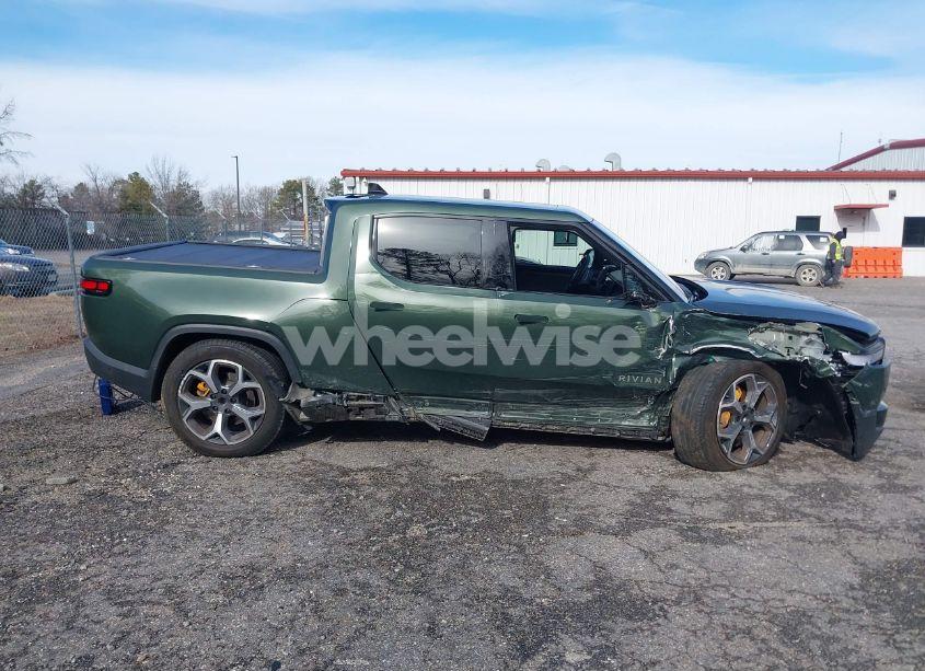 Photo 13 of 2022 Rivian R1t ADVENTURE (VIN 7FCTGAAA8NN015369)