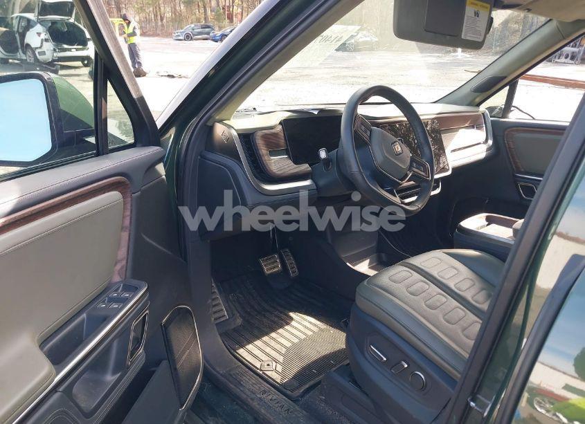 Photo 5 of 2022 Rivian R1t ADVENTURE (VIN 7FCTGAAA8NN015369)