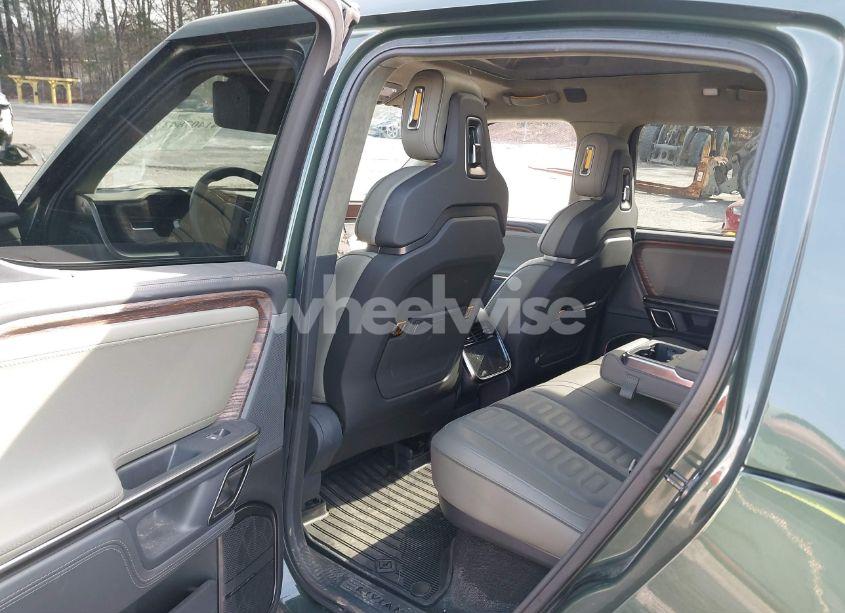 Photo 8 of 2022 Rivian R1t ADVENTURE (VIN 7FCTGAAA8NN015369)