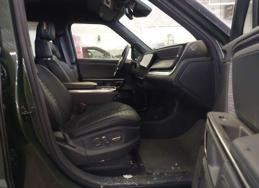 Photo 5 of 2023 Rivian R1t ADVENTURE QUAD MOTOR LARGE PACK (VIN 7FCTGAAAXPN017935)