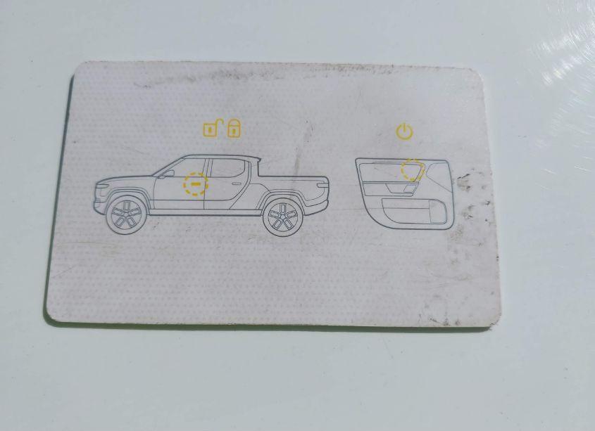 Photo 10 of 2022 Rivian R1t LAUNCH EDITION (VIN 7FCTGAAL3NN000280)